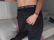 Asian Pinay Tinatawagan Ng Kanyang Boyfriend Habang Kinain Siya Ng Kanyang Kaibigan