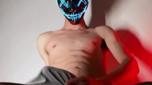 Young guy with big dick jerk off (cumshot)