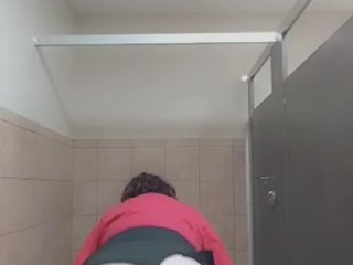 Bouncing my ass at work