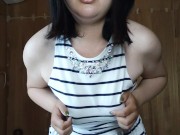 「おほぉ…茶色い小便ぶちまけてぇ！」おしがまチクニー鑑賞する視聴者を煽りながらチクイキする巨乳日本人女性♥️最後糸引きぬるパンあり 4/16