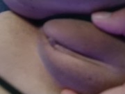 Mamei meu amigo enquanto ele brinca com minha buceta 😈 9/16