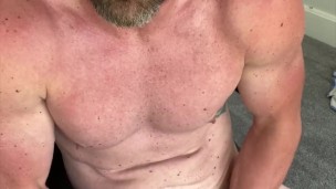 Talking dirty and moaning for onlyfans.
