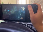 Мачеха подрочила и отсосала мне пока я играл в Ведьмака на Steam Deck 2/16