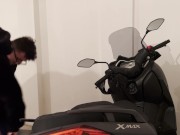 18enne rimorchiata e scopata in garage mentre la moglie è in casa. Dialoghi Ita 16/16