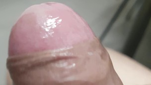 HOMBRE CALIENTE EN EL TRABAJO