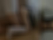 ドアに挟まってTバック尻を丸出しにしているルーズソックス制服ギャルをバックでハメてオナホ代わりにする！ - Screenshot 6 of 16 - Butt