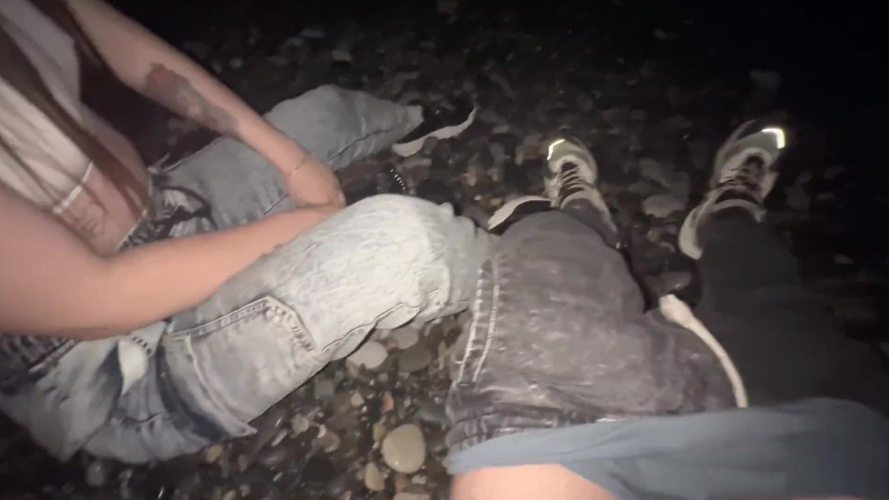 Undressed ON the STREET and sucked for money - 無料セックスビデオ - RedTube