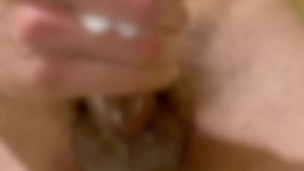 シャワールームでオナニー