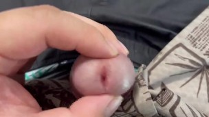 尿道の中にはいやらしい汁がドロドロ