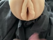 Masturbation sur la grosse chatte blonde 12/16