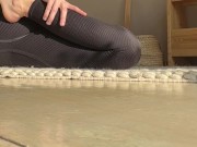 stretching show leggings feet ass worship 9/16