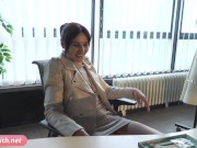 Jeny Smith flashing tits and pussy for office worker 8/16