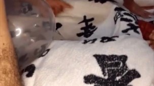 me folle un condón inflado y lo deje lleno de leche