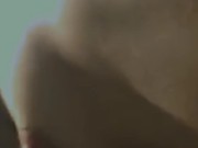 Uff que rico me masturbo el culo en el baño