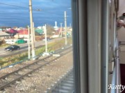 Публичный секс в туалете поезда , пока другие люди ждут в очереди 1/16