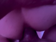 Niegrzeczna dziewczyna dostaje potężnego kutasa w dupę , jęczy z bólu i przyjemności