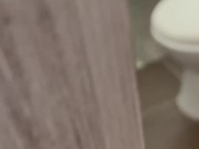 espio a mi vecina mientras se baña y le pruebo sus enormes tetas 4/16