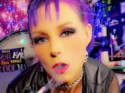 Laurasquirts with smoke shaking ASS 6/16