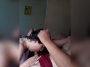 Dejé jugar con mi play al amigo de mi novio y el me dejo jugar con su verga😈 4/16