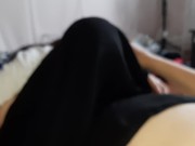 Моя стеснительная девушка под покрывалом вылизывает мою киску и другой девушки - Lesbian_illusion