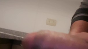 Masturbacion en la cocina