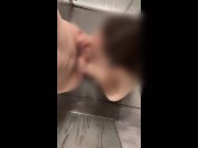 素人の彼女がチョコレートソースを使って手コキとフェラチオをしまくったらやばかった 7/16