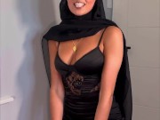 Hijabi slut Aaliyah Yasin gets a facial cumshot from her step-brother