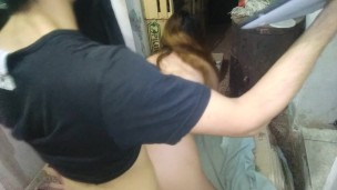 Tiramos colchon al piso y grabamos con la neetbook del gobierno webcam