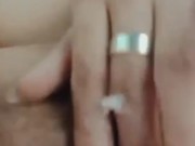 Sinulit ang masarap na moment ni Neneng habang wala si kaboardmate 15/16