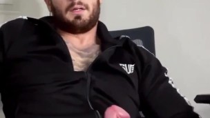 College jock shooting big load on tracksuit