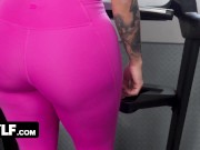 Super Hot Housewife Seduces Her Fitness Coach With Her Amazing Bootay And Bazookas - MYLF 3/16
