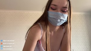 Трахнул медсестру и кончил ей на лицо (минет, футфетиш)