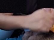 Sacándole la leche al amigo de mi novio mientras el se trabaja 2/16