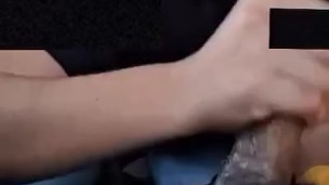 Sacándole la leche al amigo de mi novio mientras el se trabaja