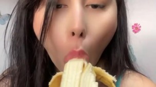 Asian Latina deep blowjob banana.