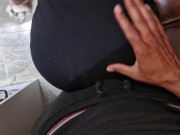 VOY A LIMPIAR LA CASA DE MI MEJOR AMIGA Y SU ESPOSO ME PAGA PARA CORRERSE EN MI BOCA 5/16