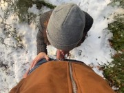 PETITE RANDONNEUSE ME SUCE DANS LES BOIS SOUS LA NEIGE 3/16