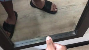 BBC Vocal Cumshot on mirror