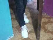 Cuándo mi esposo me da permiso y le traigo un regalito en mi interior le traigo lechita de mi amante 11/16