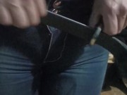 Cuándo mi esposo me da permiso y le traigo un regalito en mi interior le traigo lechita de mi amante 12/16