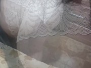 Cuándo mi esposo me da permiso y le traigo un regalito en mi interior le traigo lechita de mi amante 4/16