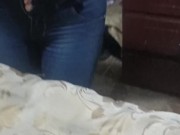 Cuándo mi esposo me da permiso y le traigo un regalito en mi interior le traigo lechita de mi amante 7/16