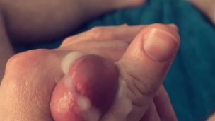 Jerking off cumshot!
