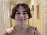 Шлюшка в юбке сделала минет и дала себя выебать доставщику за пиццу 2/16