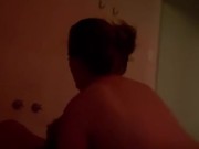 boquete gostoso na banheira, gozando na boca da safada 14/16