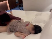 【個人撮影】ドレス姿👗が可愛い彼女をベッドに押し倒して激しい中出しSEXする素人カップル♡／ Japanese amateur hentai ／日本人／素人カップル／おっぱい／美少女／甘々 7/16