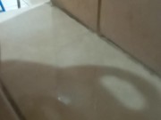 Sirvienta follada cuando lava los platos