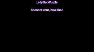 VOST engl - Cet inférieur chaste est nu dans la cuisine.