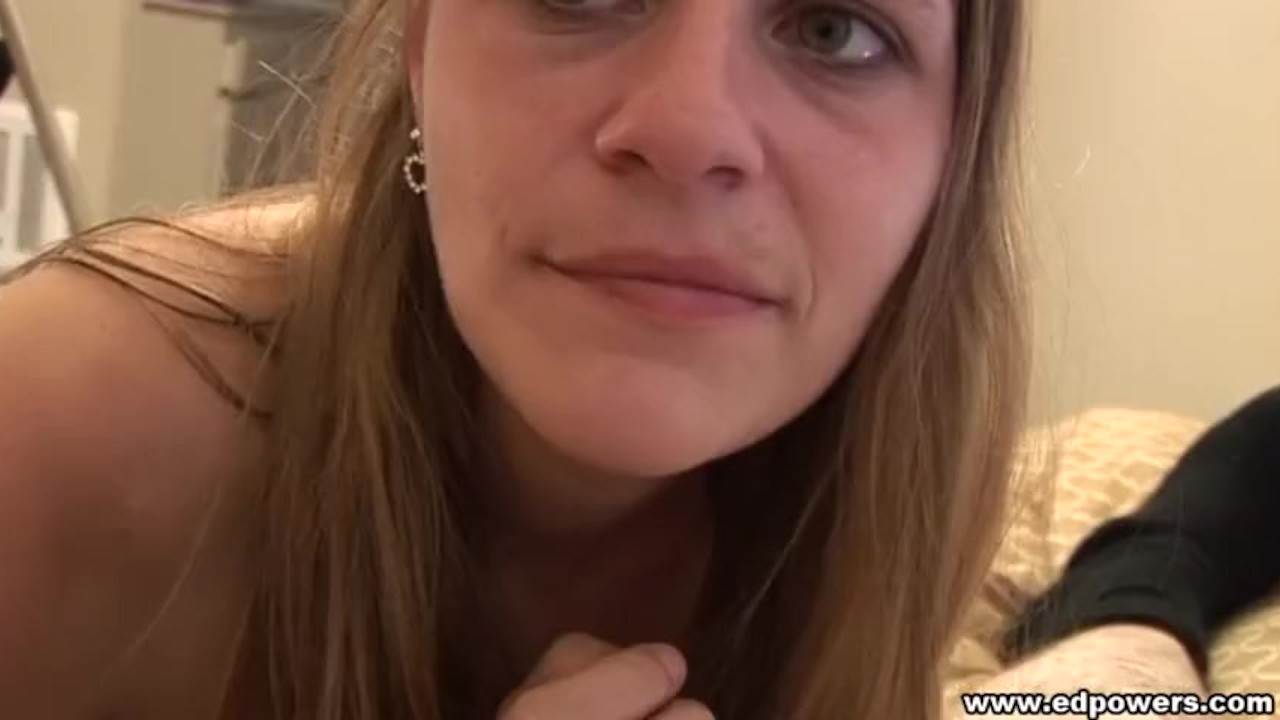 ED POWERS - Desiree is excited about making her first adult movie - Vídeo de sexo gratis - RedTube