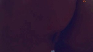 Me masturbo mientras me baño